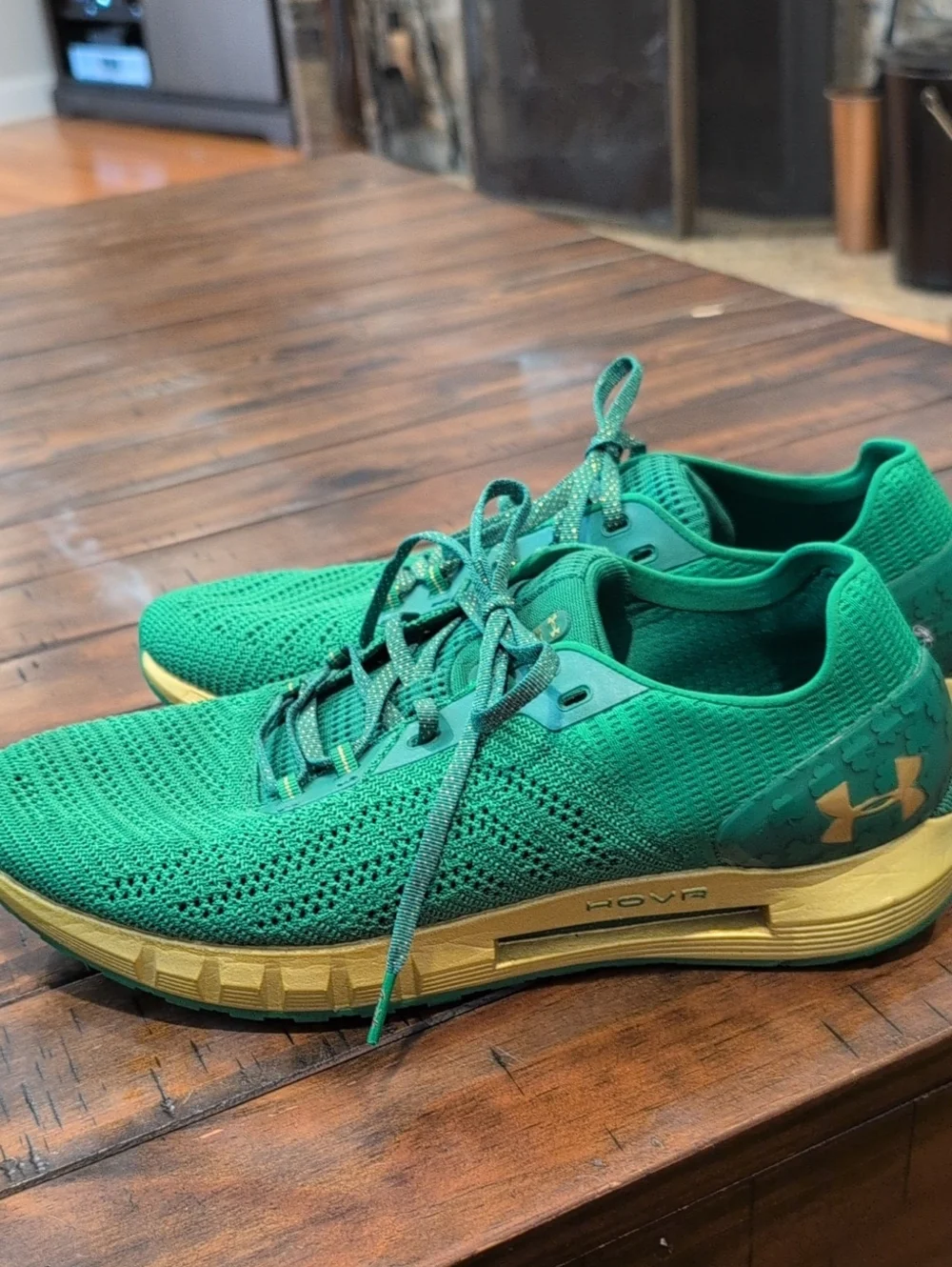 Under Armour Notre Dame HOVR Sonic Sneakers Bluetooth Enabled